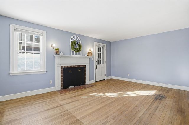 12 Cardinal Road, Worcester, MA 01602