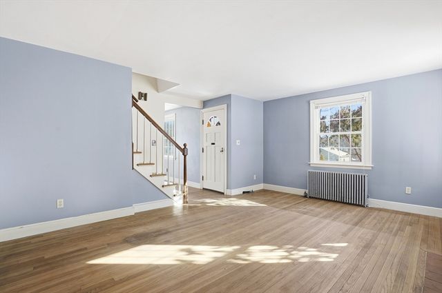 12 Cardinal Road, Worcester, MA 01602