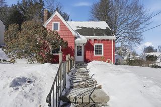 12 Cardinal Road, Worcester, MA 01602
