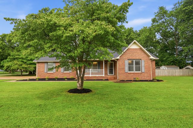 401 Ridgetop Dr, Smyrna, TN 37167
