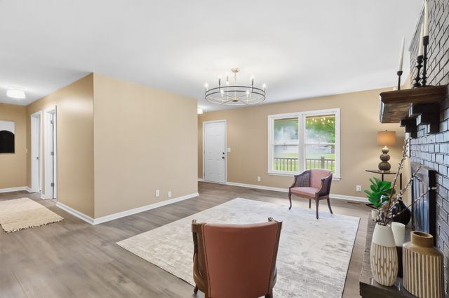 401 Ridgetop Dr, Smyrna, TN 37167