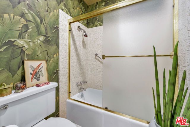 2385 Roscomare Road D17, Los Angeles, CA 90077