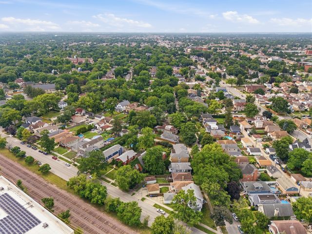 6248 N Avondale Avenue, Chicago, IL 60631