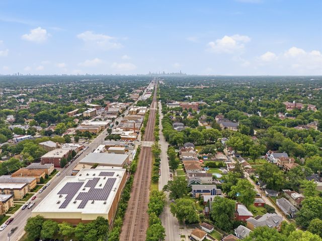 6248 N Avondale Avenue, Chicago, IL 60631