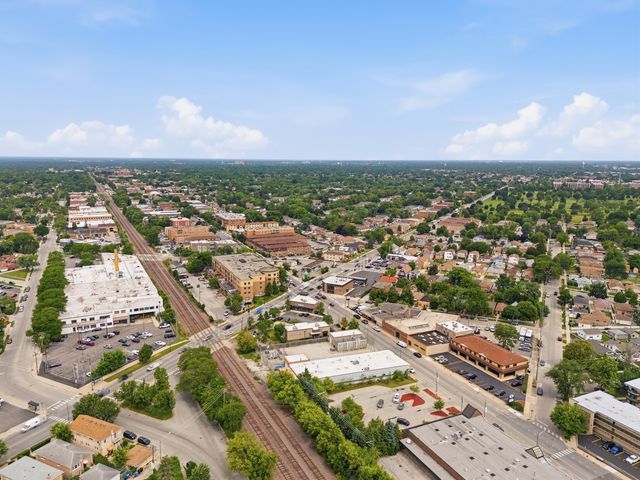 6248 N Avondale Avenue, Chicago, IL 60631