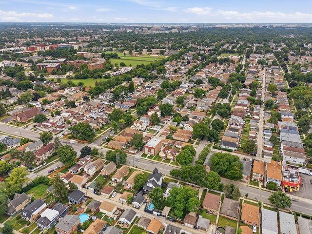 6248 N Avondale Avenue, Chicago, IL 60631
