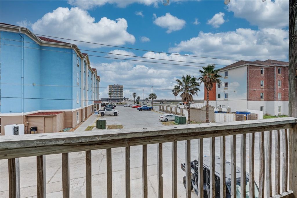 15010 Leeward Dr 9201, Corpus Christi, TX 78418 — photo 2