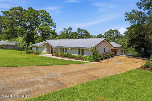 238 Kiowa Drive, Madison, MS 39110