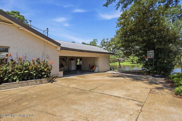 238 Kiowa Drive, Madison, MS 39110