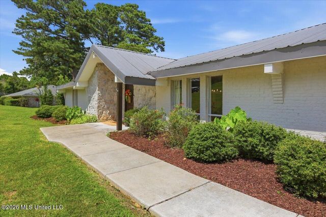 238 Kiowa Drive, Madison, MS 39110