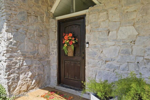 238 Kiowa Drive, Madison, MS 39110
