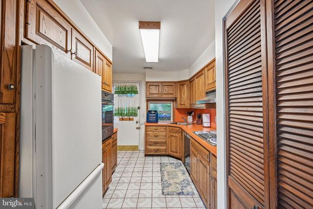 1404 STOTESBURY, Glenside, PA 19038