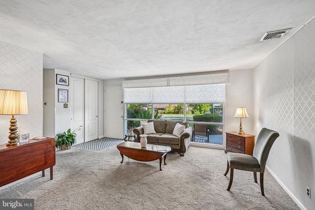1404 STOTESBURY, Glenside, PA 19038