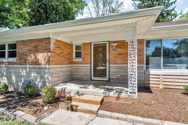 1818 Kessler Blvd W Drive, Indianapolis, IN 46228