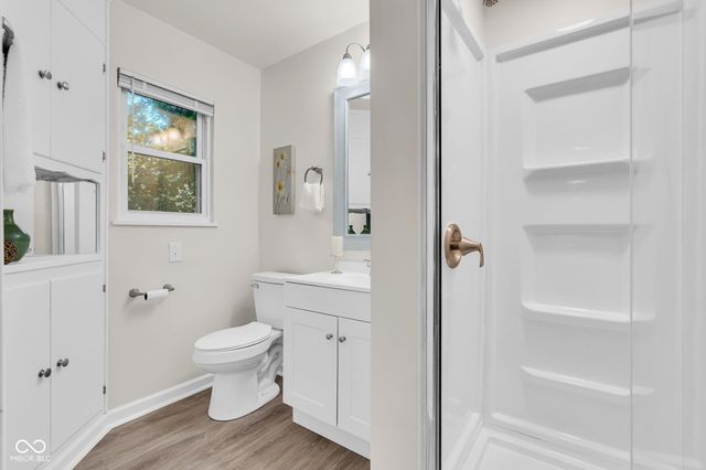 1818 Kessler Blvd W Drive, Indianapolis, IN 46228