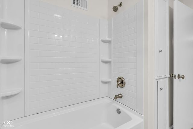 1818 Kessler Blvd W Drive, Indianapolis, IN 46228