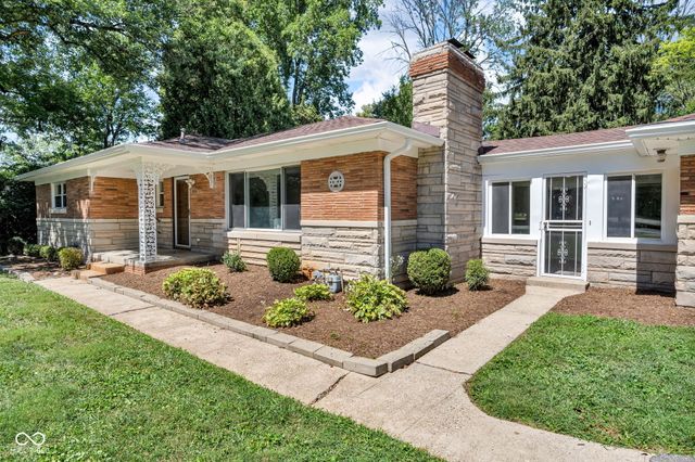 1818 Kessler Blvd W Drive, Indianapolis, IN 46228