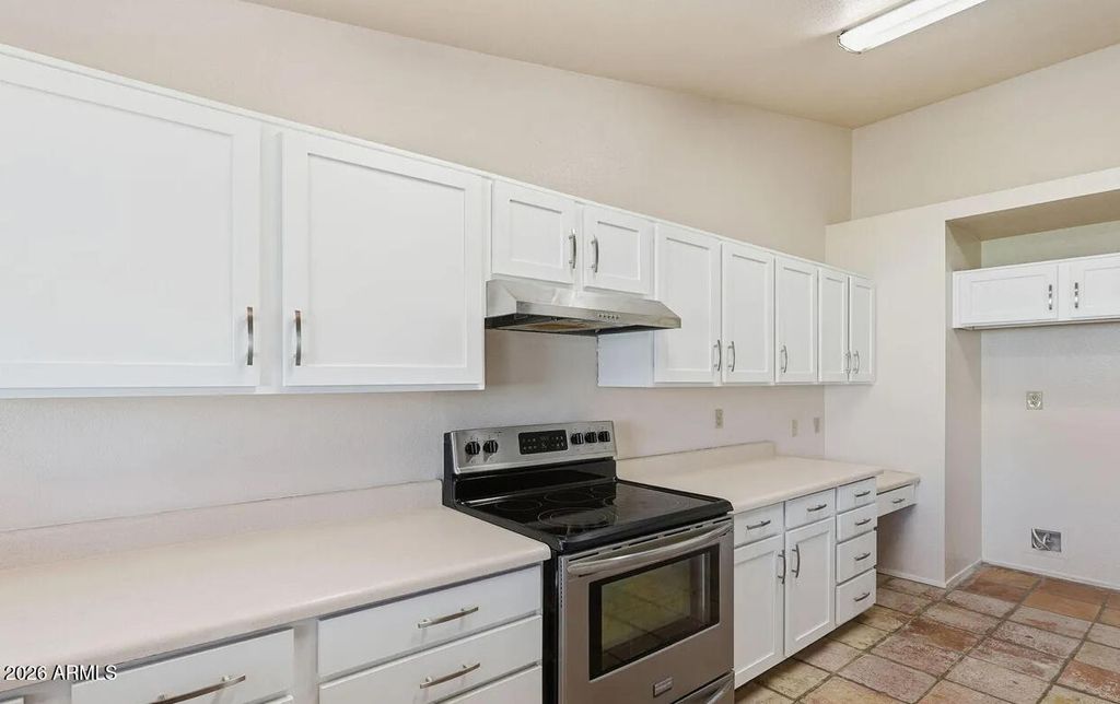 Image 10 of property listing at 7016 E MENLO Street, Mesa, AZ 85207
