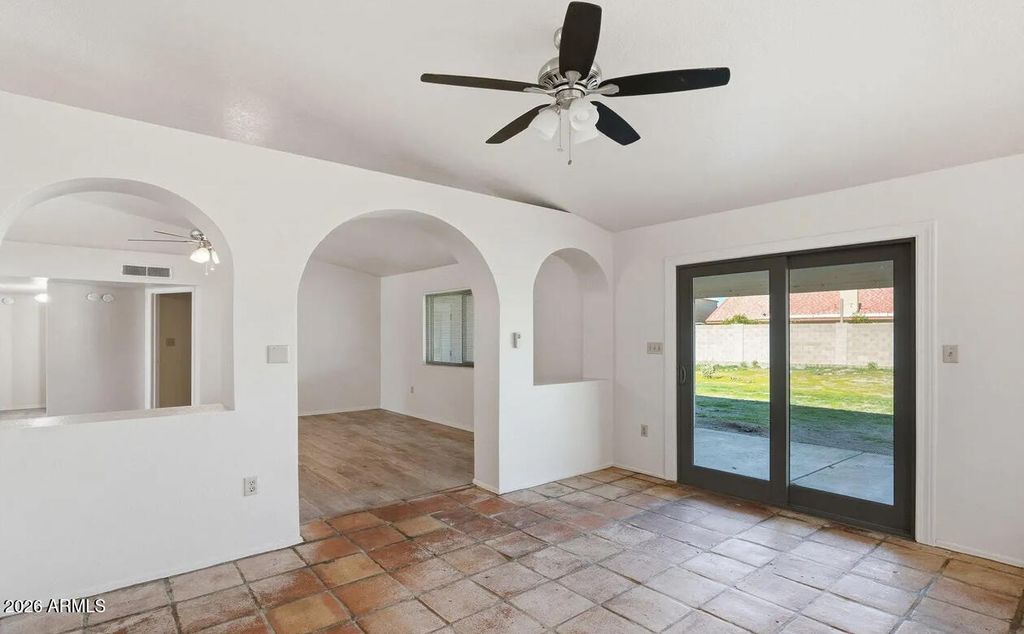 Image 14 of property listing at 7016 E MENLO Street, Mesa, AZ 85207