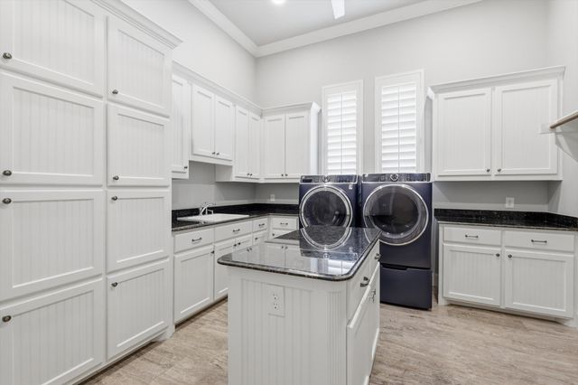 2216 Yeargain Court, Southlake, TX 76092