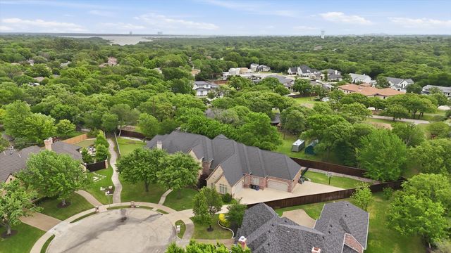 2216 Yeargain Court, Southlake, TX 76092