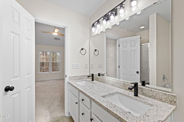 101 Rockrose Avenue, Clayton, NC 27527