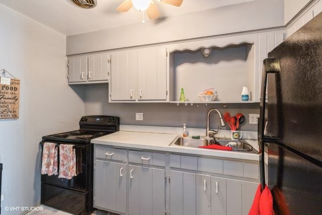 314 Lathrop Avenue 303, Forest Park, IL 60130