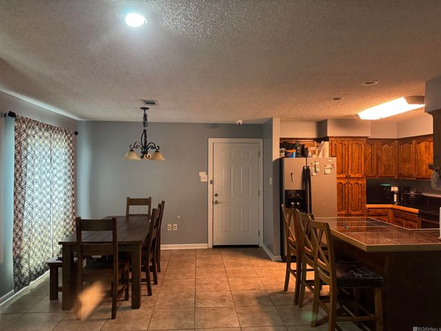 9024 Fox Run Ave, Baton Rouge, LA 70808