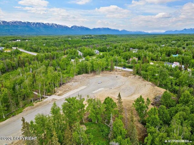 2473 W Longview Circle, Wasilla, AK 99654