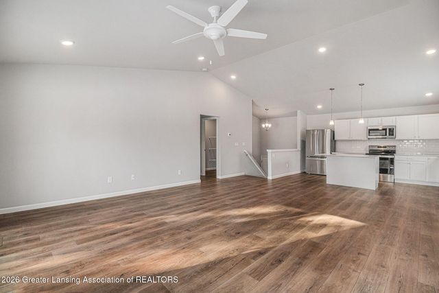 764 St Andrews Drive, Eaton Rapids, MI 48827