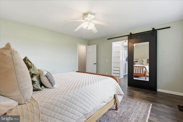 96 N HERSHEY AVE, Leola, PA 17540