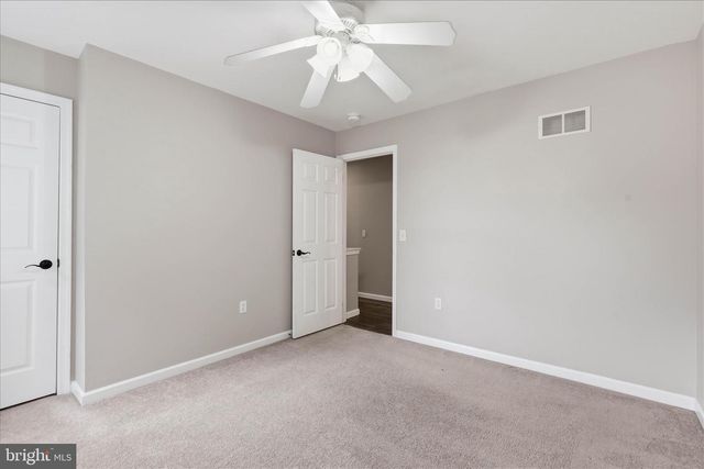 96 N HERSHEY AVE, Leola, PA 17540