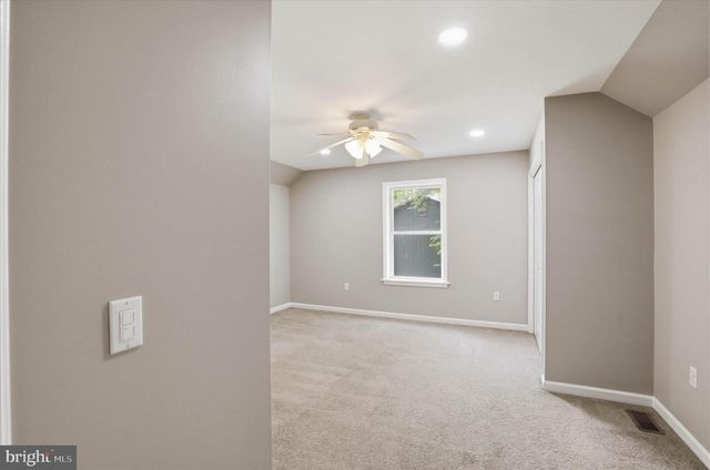 96 N HERSHEY AVE, Leola, PA 17540