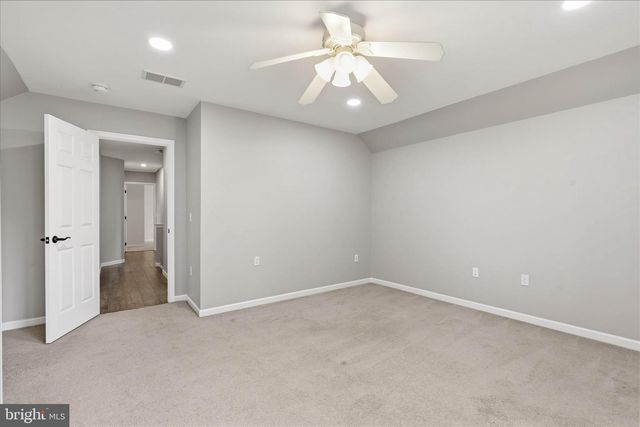 96 N HERSHEY AVE, Leola, PA 17540