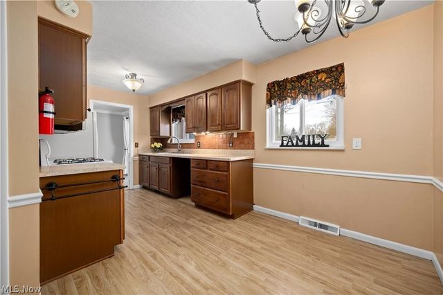 4960 W Park Drive, North Olmsted, OH 44070