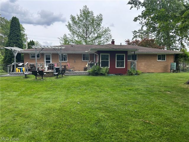 4960 W Park Drive, North Olmsted, OH 44070