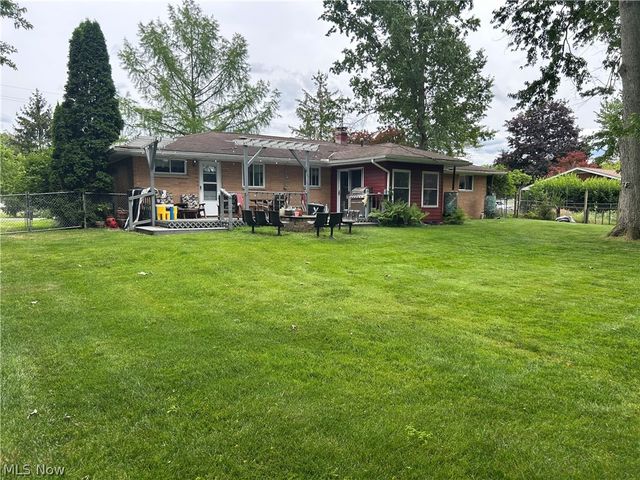 4960 W Park Drive, North Olmsted, OH 44070