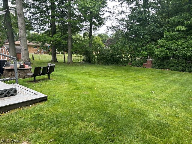 4960 W Park Drive, North Olmsted, OH 44070