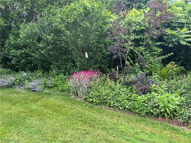 4960 W Park Drive, North Olmsted, OH 44070