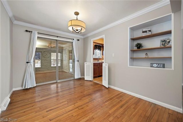 4960 W Park Drive, North Olmsted, OH 44070