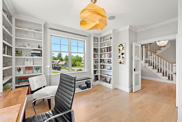 45 Whitehall Cir, Beverly, MA 01915
