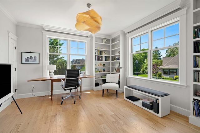 45 Whitehall Cir, Beverly, MA 01915