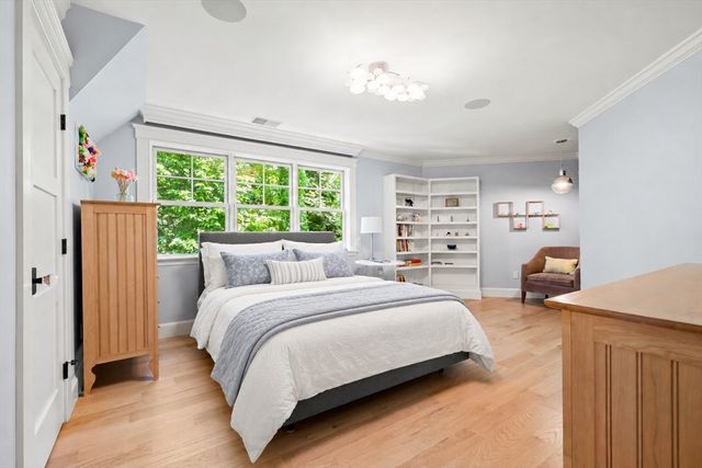 45 Whitehall Cir, Beverly, MA 01915