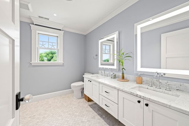 45 Whitehall Cir, Beverly, MA 01915