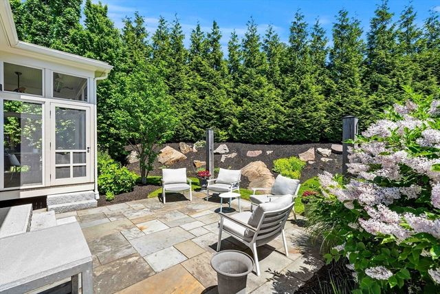 45 Whitehall Cir, Beverly, MA 01915