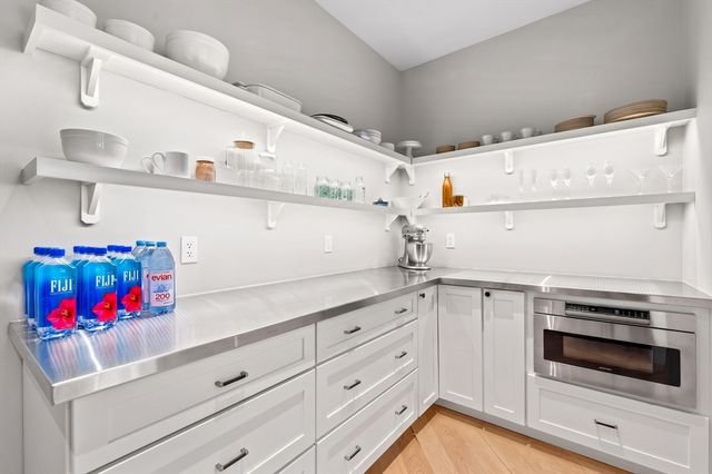 45 Whitehall Cir, Beverly, MA 01915