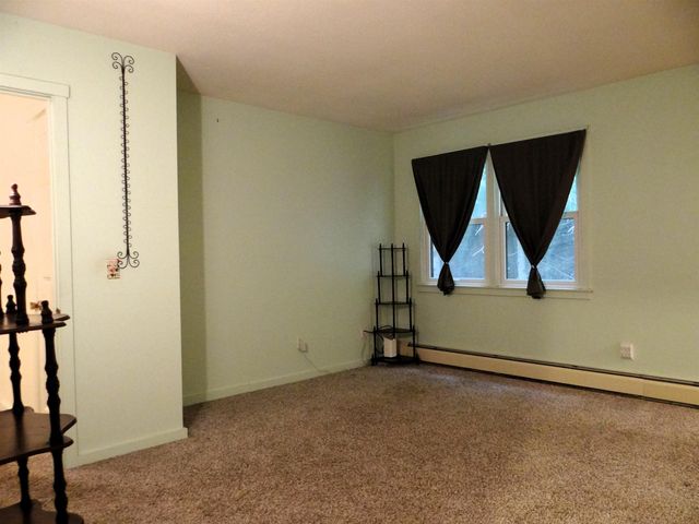 31 Pleasant St Unit 52, Lebanon, NH 03784