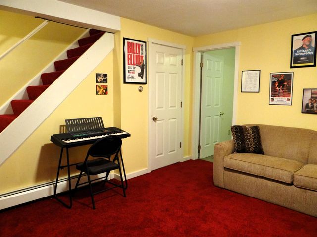 31 Pleasant St Unit 52, Lebanon, NH 03784