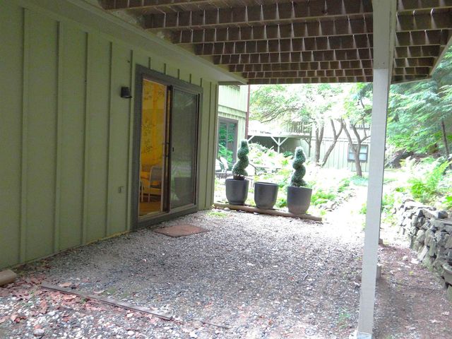 31 Pleasant St Unit 52, Lebanon, NH 03784