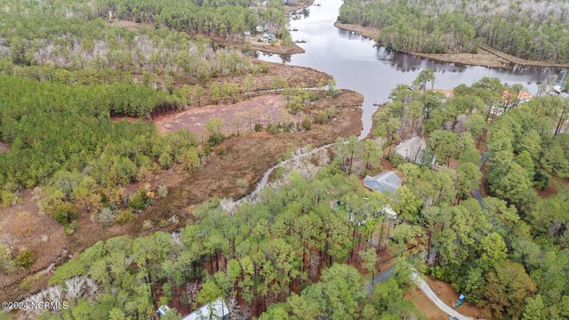 6013 Falcon Drive, Oriental, NC 28571